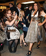 Trachtenwahnsinn Trachtenparty mit Modenschau und Musik im Aloft M&uuml;nchen (&copy;Foto: Martin Schmitz)